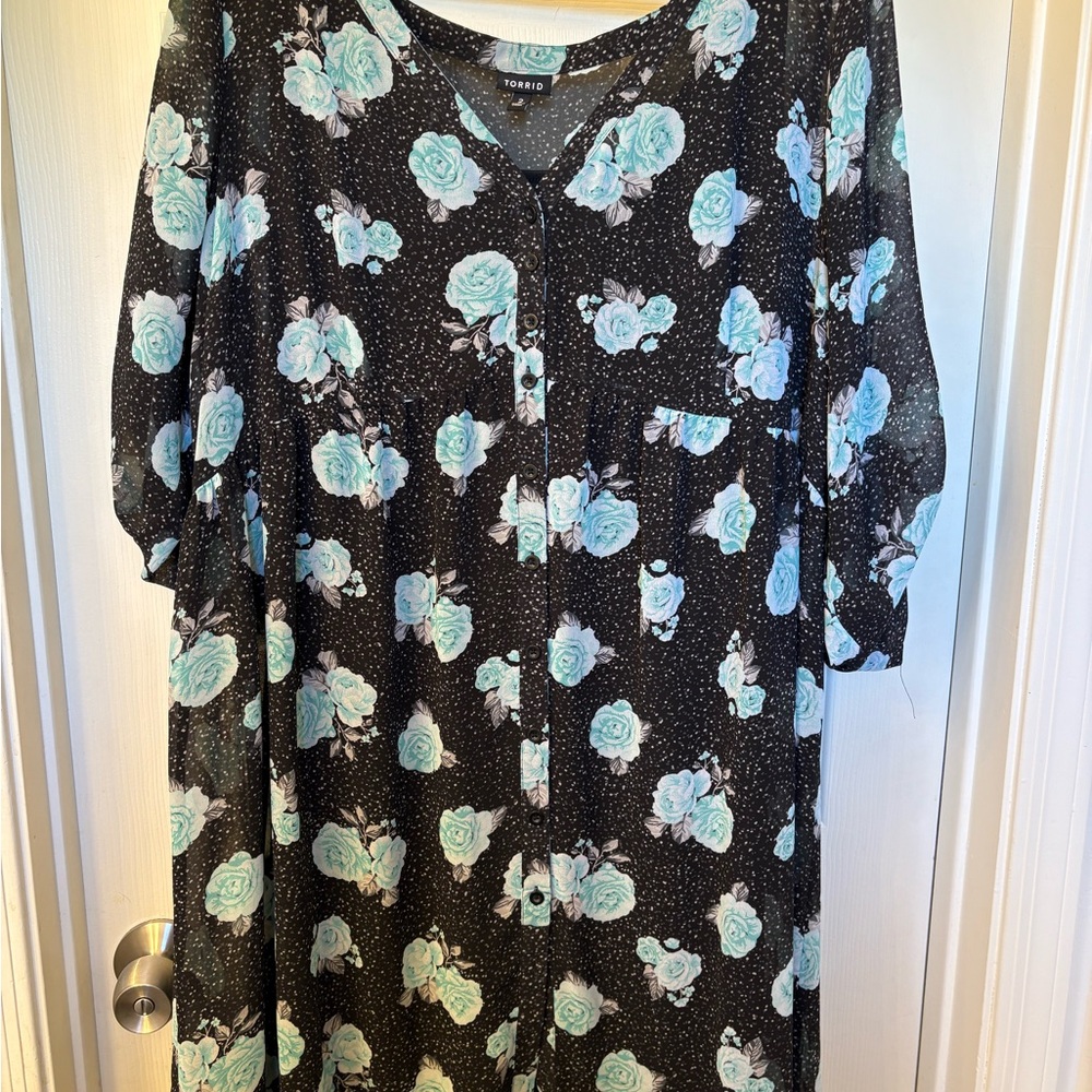 Torrid Black and Blue Relaxed 3/4 Sleeve dress